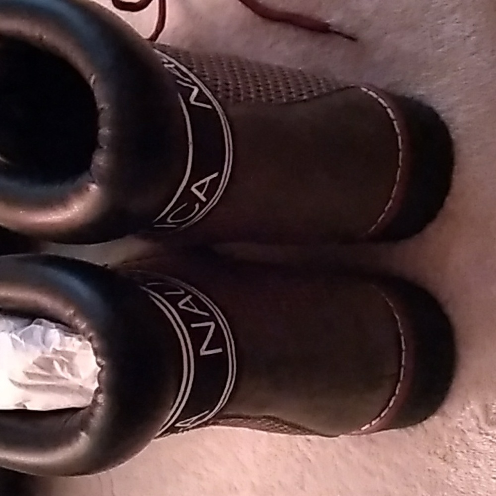 Boots - Picture 5 of 5